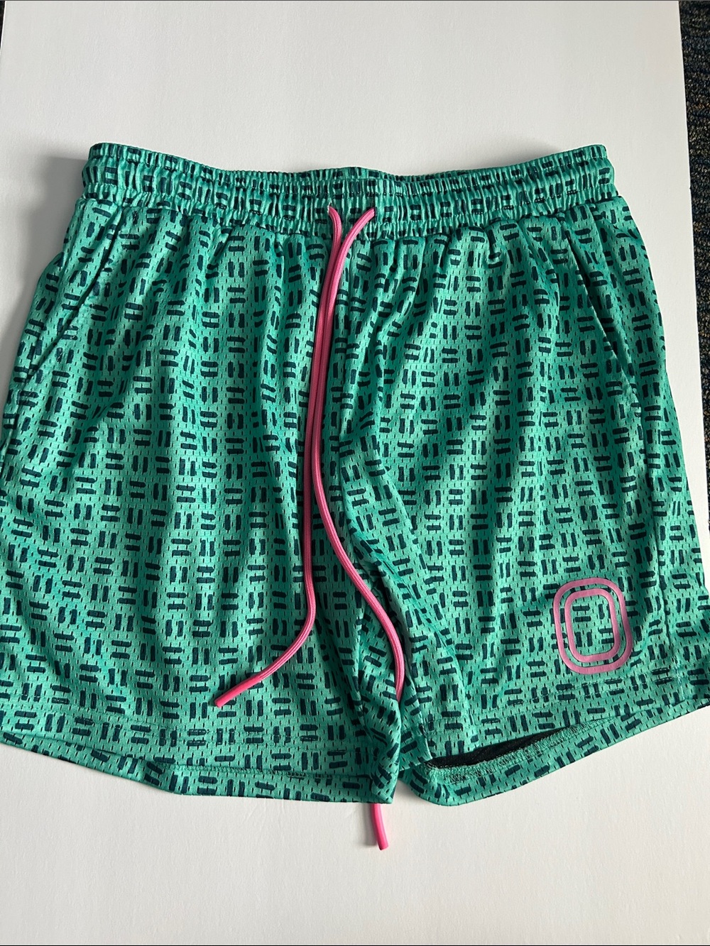 NWOT Overtime NCAWT Polyester Shorts Men’s Small Teal and Pink